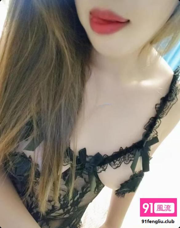 美胸小骚妇